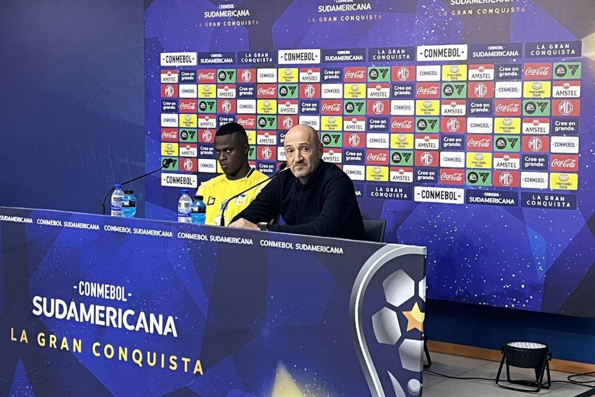 Delfín de Ecuador se quedó sin entrenador tras igualar 1-1 en su visita a Blegrano de Córdoba.