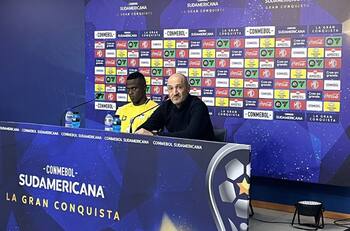 No Duró: DT confirma que lo echaron del equipo justo antes de jugar por Copa Sudamericana