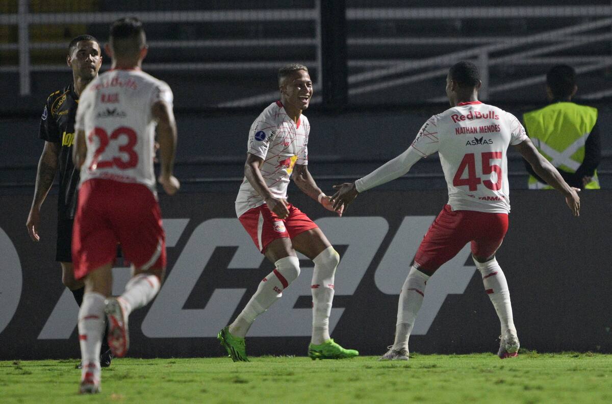 Coquimbo Unido no pudo en Brasil y cayó por la cuenta mínima en Copa Sudamericana