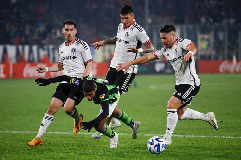Colo Colo repetirá formación para buscar la clasificación a octavos de final en su visita al América Mineiro. (Foto: Agencia Aton)