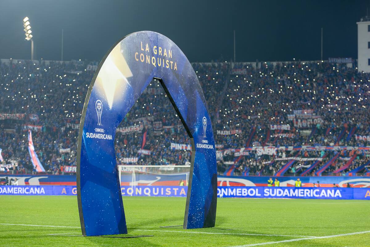 Universidad de Chile vs Independiente, octavos de final de Copa Sudamericana. Foto: Felipe Escobedo