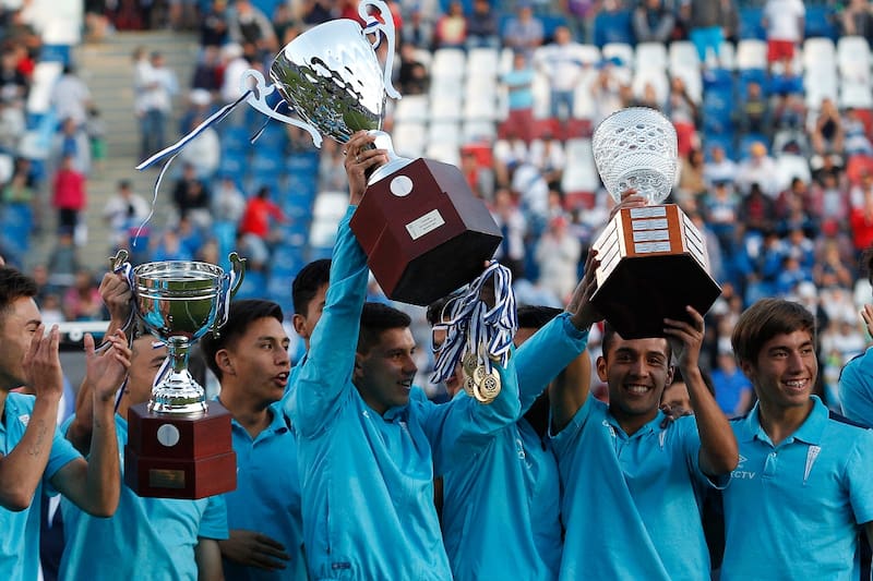 Universidad Católica se proclamó campeón de su torneo por última vez en 2015. Foto: Agencia ATON.