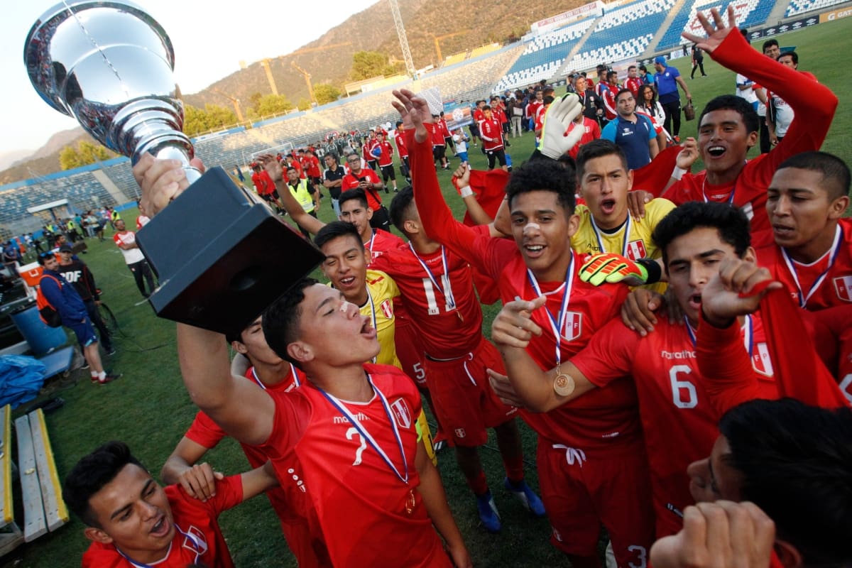 Perú se proclamó campeón de la última edición del torneo juvenil. Foto: Agencia ATON.