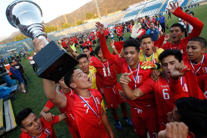 Perú se proclamó campeón de la última edición del torneo juvenil. Foto: Agencia ATON.
