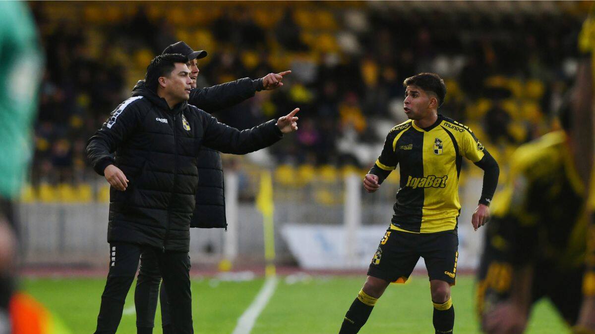 Así ven al súper Coquimbo Unido: “Me sorprende mucho la madurez de Esteban González”