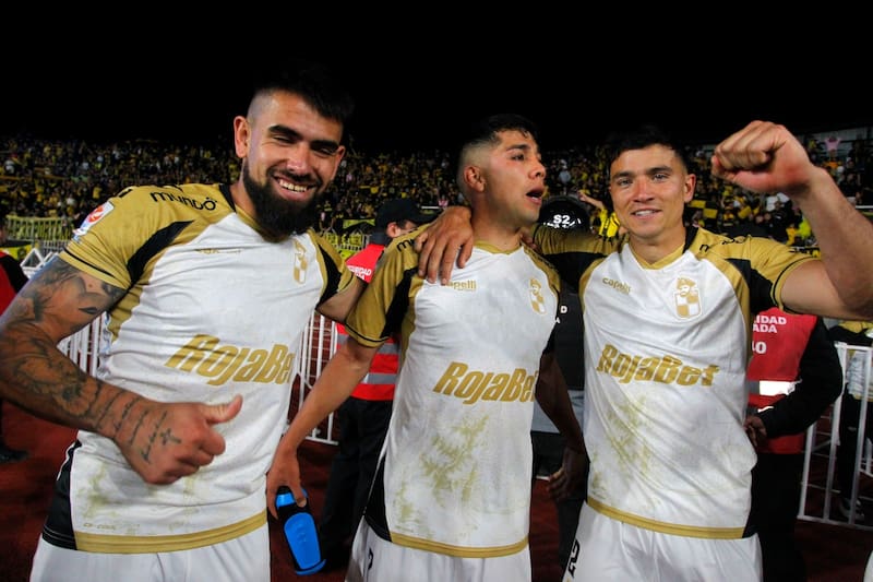 . Los Piratas ya están clasificados a Copa Libertadores. Foto: Agencia Aton.