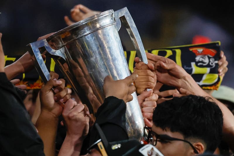 Los Piratas levantaron su primer título de Primera División. Foto: Agencia ATON.