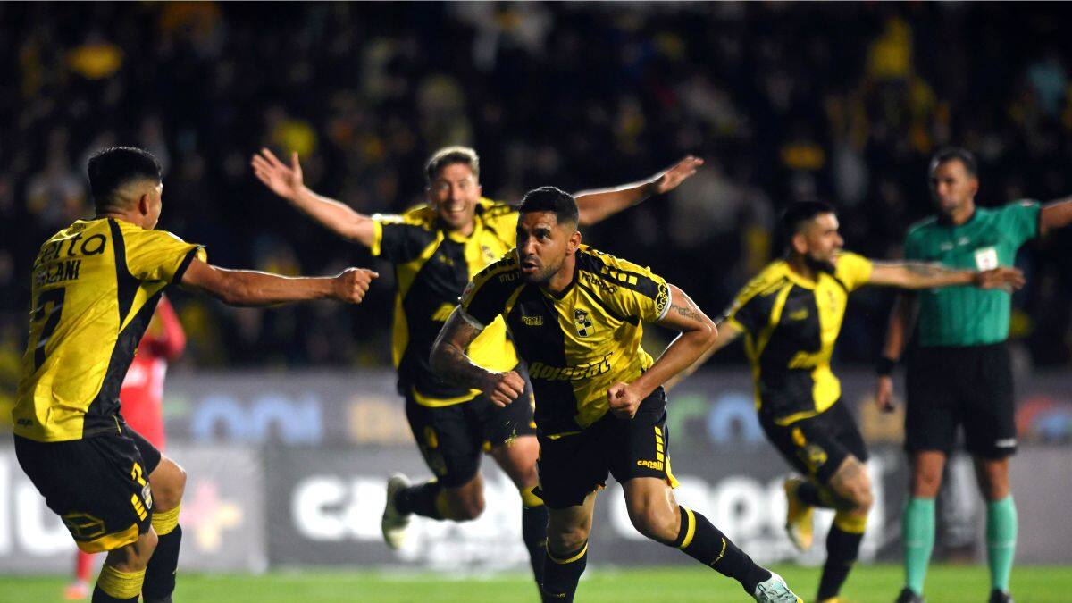 La Serena le dio una mano: Coquimbo Unido se prueba la corona tras empate de la U