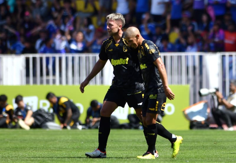 vence por 2-1 a la U.