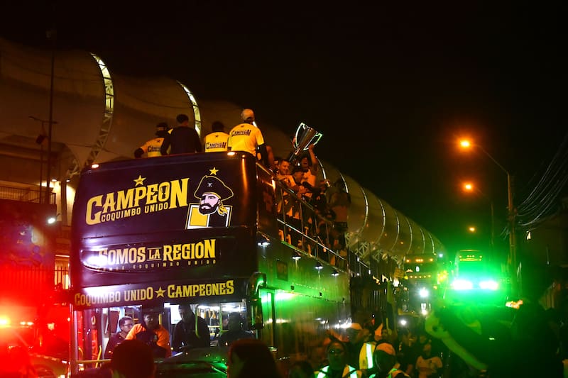Los Piratas fueron campeones del fútbol chileno. Foto: Agencia ATON.