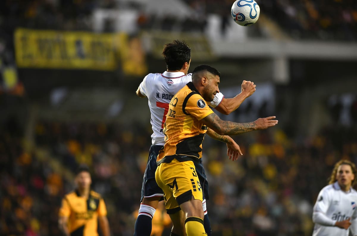 Coquimbo Unido igualó en los descuentos ante Nacional en su regreso a la Copa Libertadores