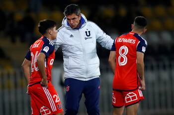 El curioso caso de un canterano de la U: renovará contrato cuando encuentre club para jugar a préstamo