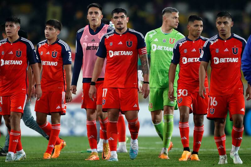 Universidad de Chile podría dejar partir a su goleador.