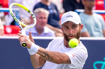 Corentin Moutet le dio una tremenda mano a Nicolás Jarry y el tenis chileno