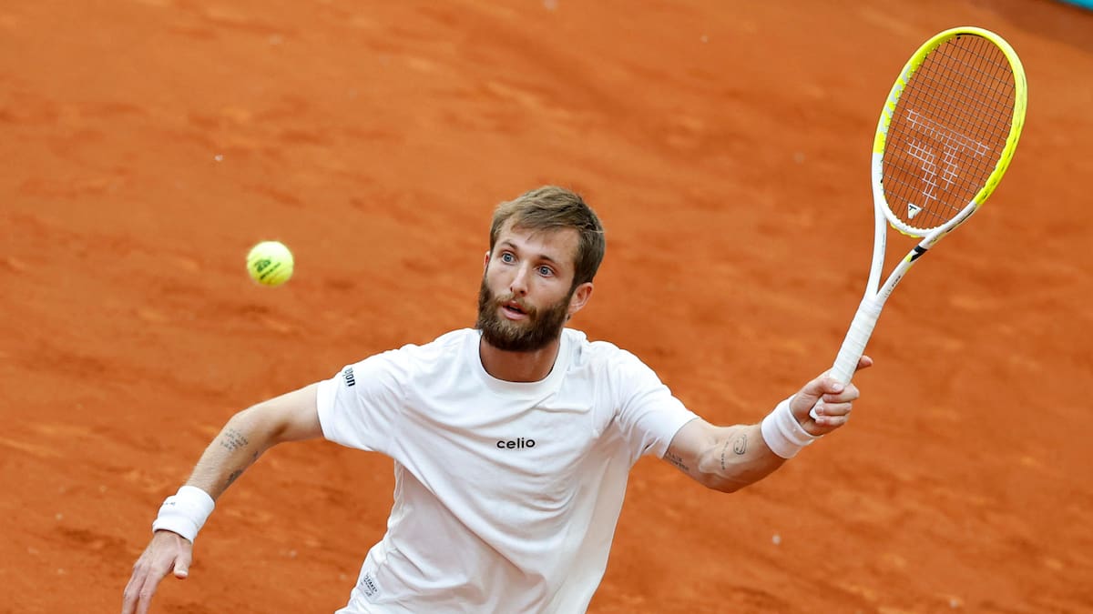 VIDEO | El show de Corentin Moutet en Madrid: sacó por abajo, lo pifiaron... y terminó perdiendo igual