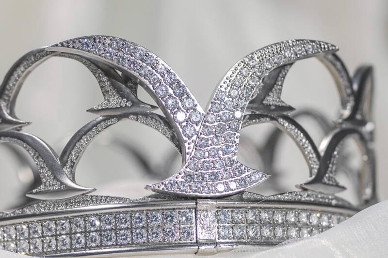 La coronación se llevará a cabo este jueves. Créditos: Joyería Aurus en Instagram.