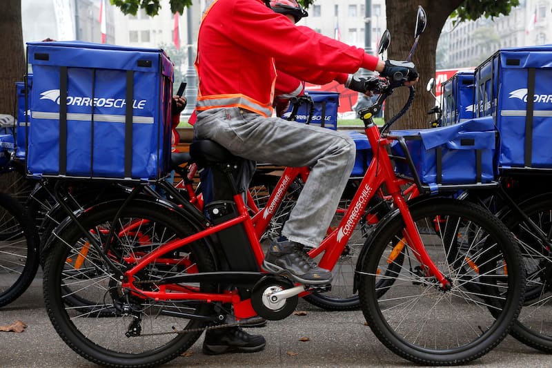 Correos Chile busca varios perfiles en distintas regiones.