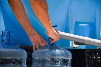 Corte de agua en la RM: Tres comunas se verán afectadas por 14 horas