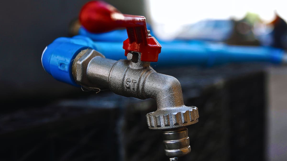 Atención, Peñalolén, Ñuñoa y La Reina: Aguas Andinas anuncia sorpresivos cortes de agua hasta la tarde de este lunes
