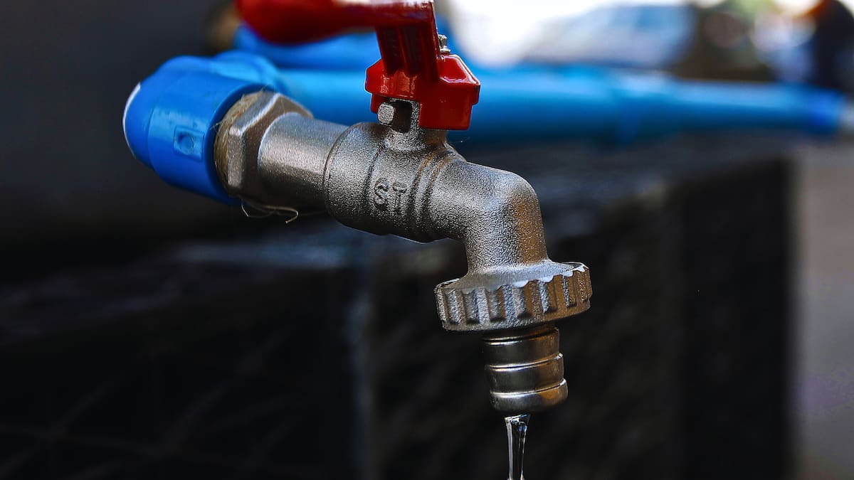 Por hasta 10 horas: anuncian corte de agua en Santiago para la tarde de este martes 7 de julio