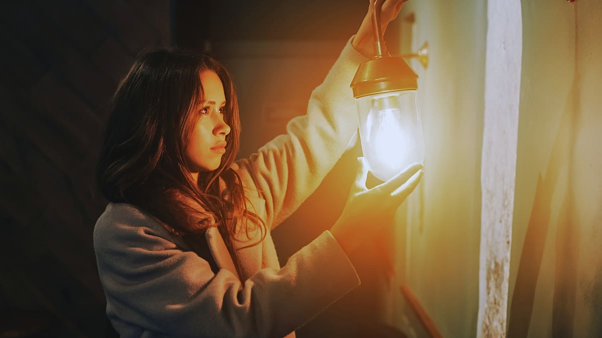 Cortes de luz este lunes 27 de abril en Santiago: un sector estará sin suministro por hasta 8 horas