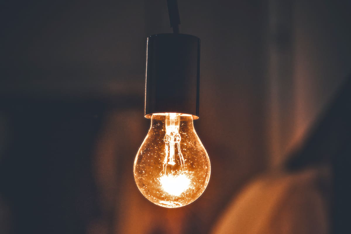 Las interrupciones programadas para este sábado durarán hasta 7 horas en algunos sectores. Foto: Freepik.