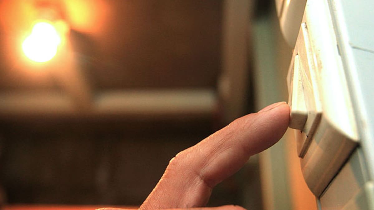 Durará hasta 7 horas: Corte de luz en la RM afectará a estas comunas el lunes 18 de mayo