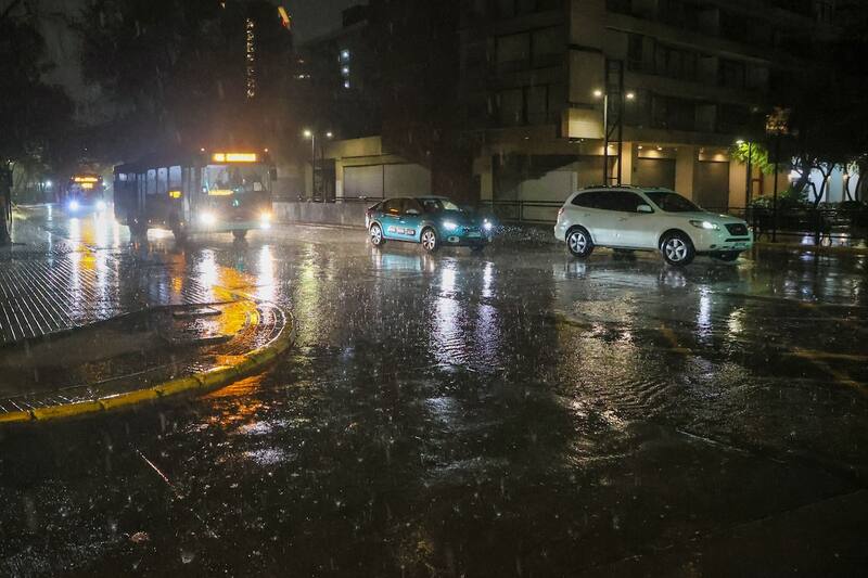 se registra a esta hora en varios puntos de la Región Metropolitana.