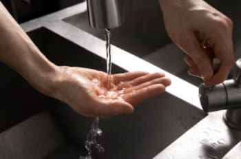 Aguas Andinas confirmó cortes de agua para este miércoles: Sectores de 5 comunas de la RM se verán afectados HOY