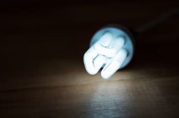 Enel confirma cortes de luz para este martes 23 de diciembre: Nueve comunas de la RM se verán afectadas