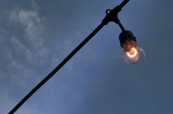 Enel anuncia cortes de luz para este lunes 1 de diciembre: Siete comunas de la RM se verán afectadas