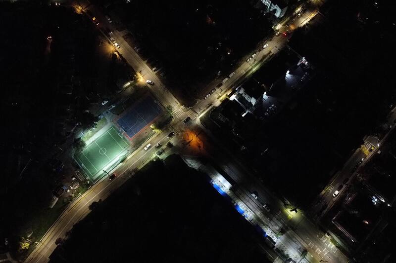 Reportan interrupciones en diferentes comunas de la RM.