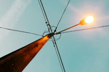 Enel confirmó cortes de luz en diez comunas de la RM para este jueves 20 de noviembre