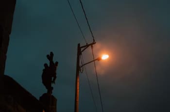 Enel confirmó corte de luz para este sábado 20 de diciembre: Cuatro comunas de la RM son las que se verán afectadas