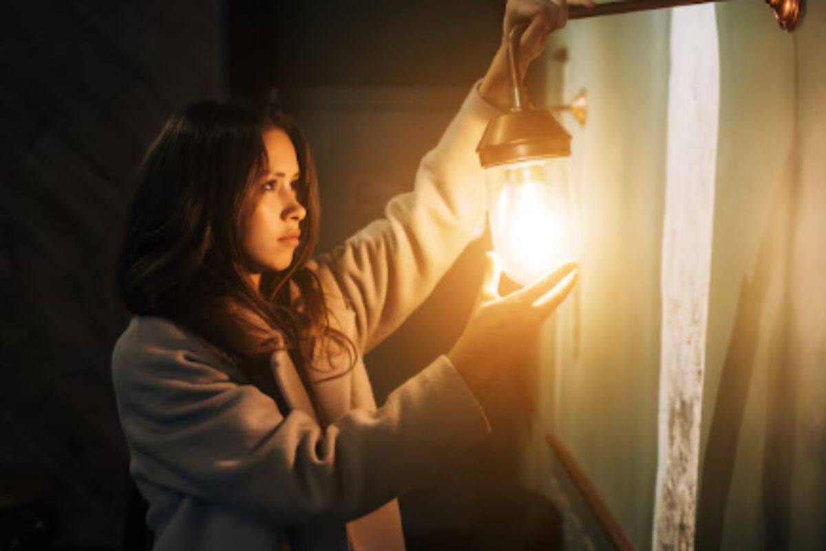 10 comunas tendrán interrupciones en el suministro eléctrico este lunes.
Créditos: Freepik.