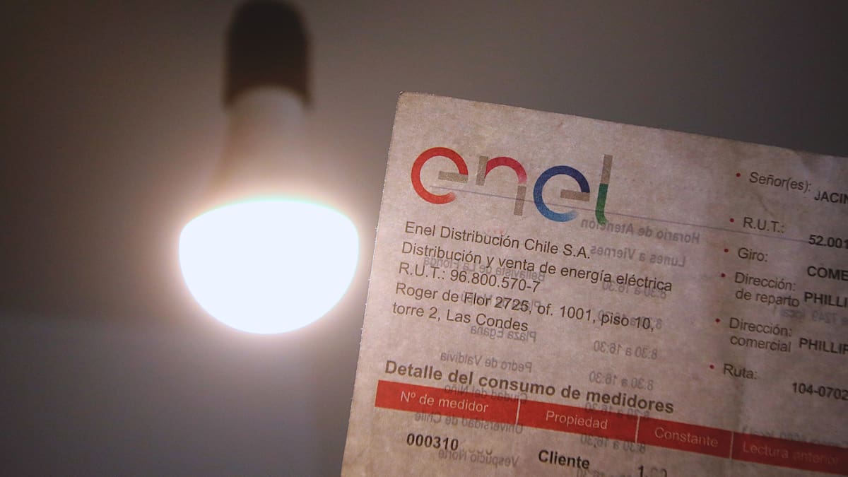 Durará 6 horas: Enel confirma corte de luz en la Región Metropolitana para este domingo 5 de abril
