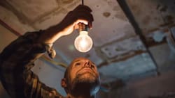 Lo confirmó Enel: Ocho comunas de la Región Metropolitana van a tener cortes de luz este sábado 29 de noviembre