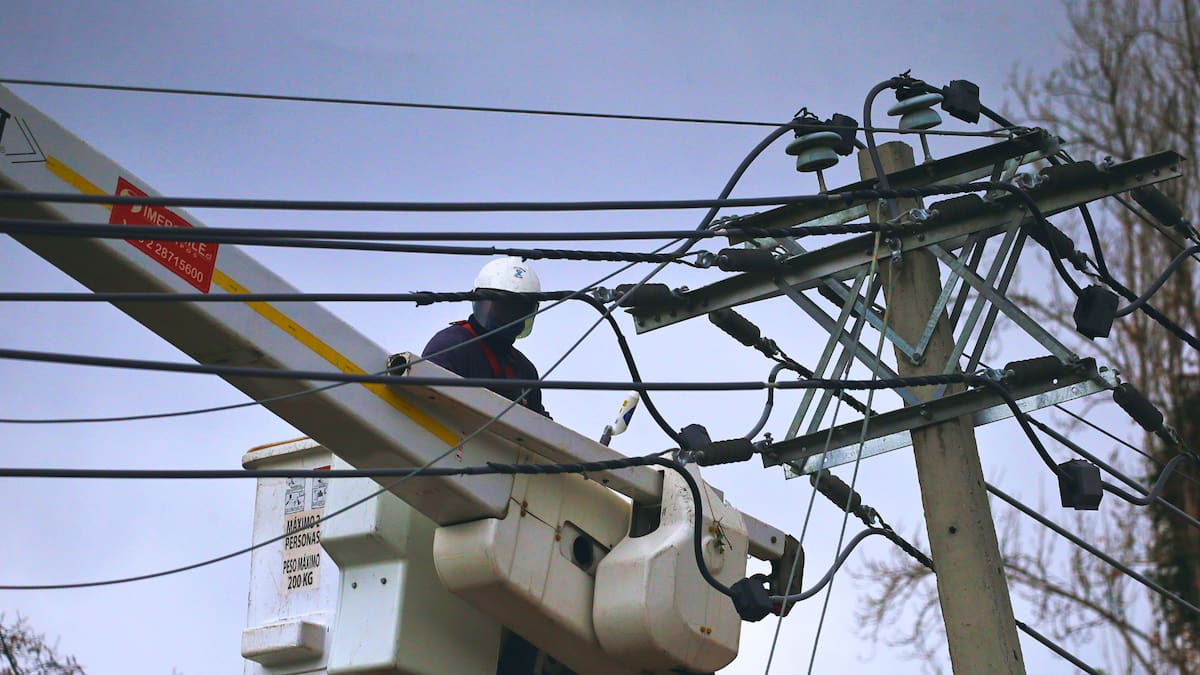 Ñuñoa y otras dos comunas: Enel anunció cortes de luz programados en la RM para este sábado 13 de junio
