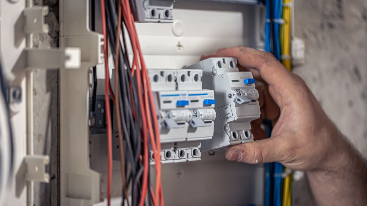 Enel anuncia corte de luz programado en la Región Metropolitana para este jueves: durará 6 horas