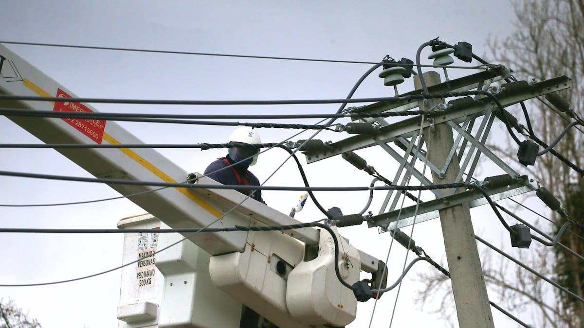 Durará hasta 8 horas: Enel advierte por corte de luz en la Región Metropolitana para este jueves 9 de abril