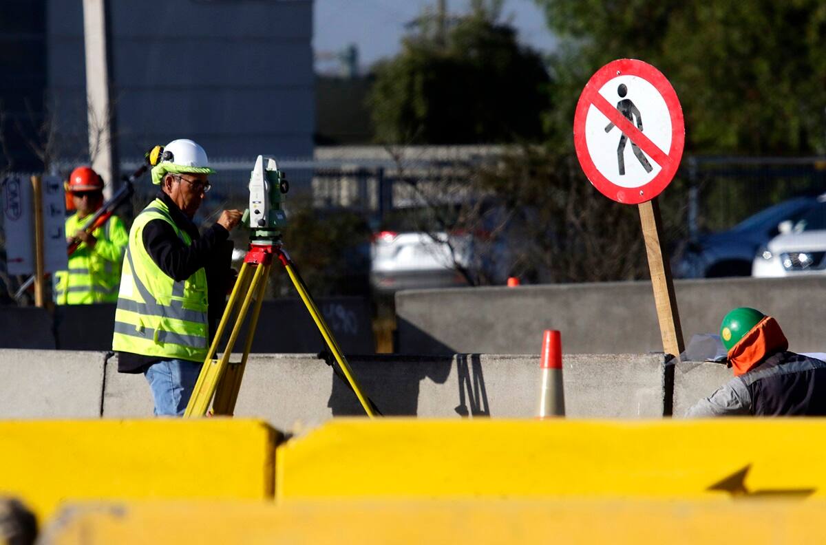 Emiten recurso de protección para paralizar reconstrucción de una de las principales avenidas del país