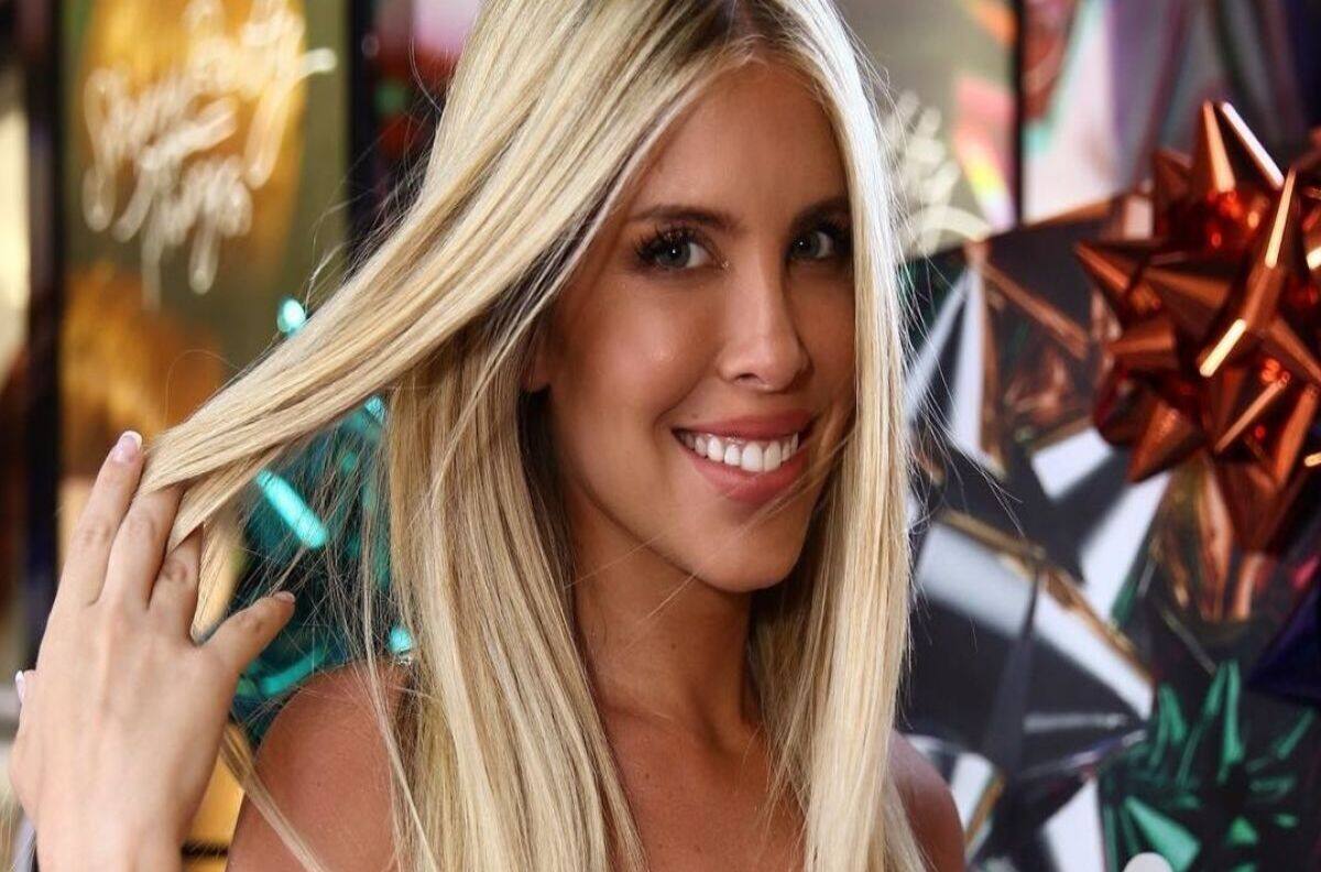 ¡En su propia caja!: Coté López sorprendió con su look de “Barbie”
