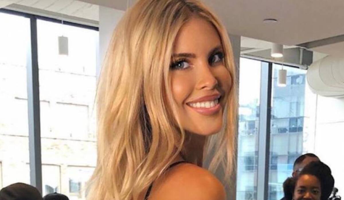 impacta las redes con sensuales fotos en bikini.