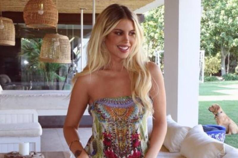 Dio por finalizada la remodelación de su oficina y mostró la última área que fue arreglada.