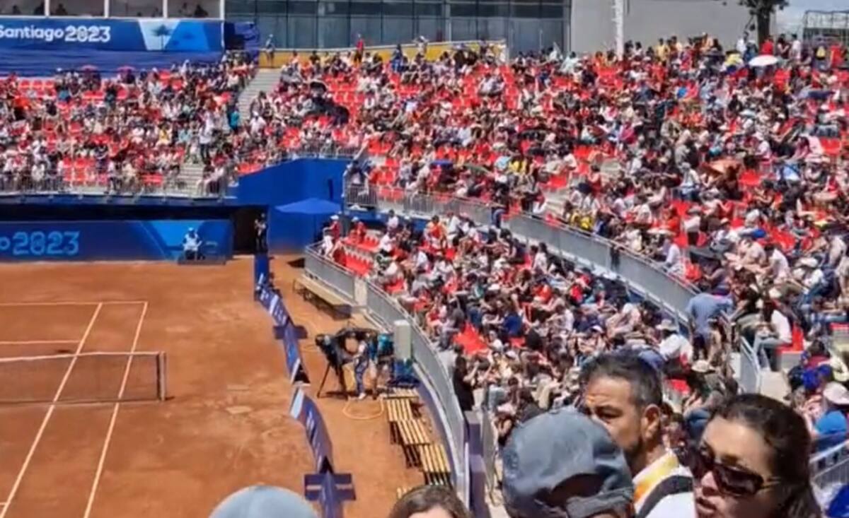 del Estadio Nacional presenta una alta convocatoria. Foto: Captura.