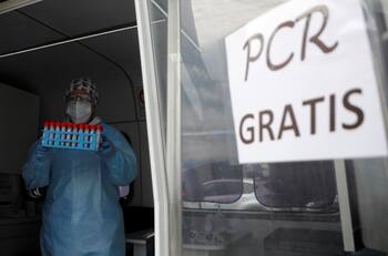 Covid-19 en Chile: ¿Cuántos casos nuevos y fallecidos informó el Minsal este viernes 24 de febrero?