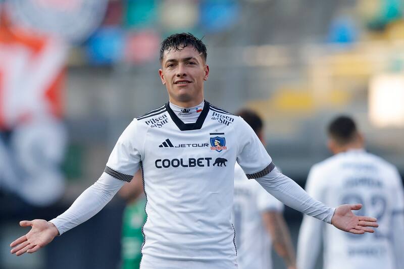 Cristián Zavala no se moverá de Colo Colo.
