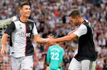 Sarri se rindió ante Cristiano: "Es el mejor, tiene libertad en el campo"