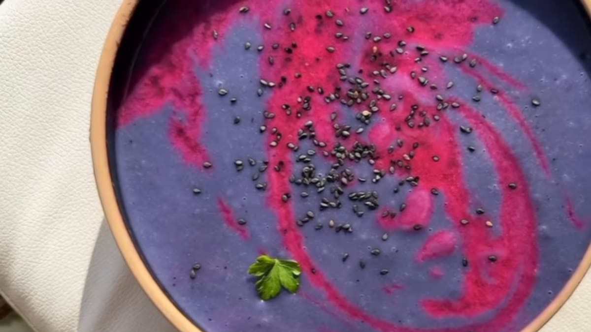 La sorprendente crema de verduras que cambia de color: receta fácil para probar en casa