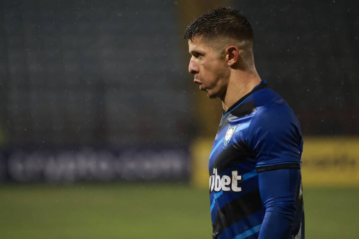 El delantero de Huachipato salió al paso de un rumor que lo vinculaba a la U. Foto: Aton.